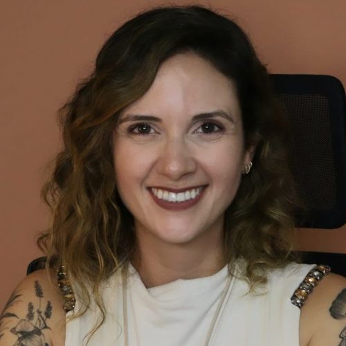 Vivian Pedroso Alves